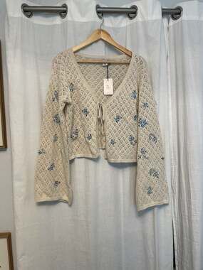 Sincerely Jules Floral Embroidered Pointelle Tie Front Cardigan, Size XL
Fairy